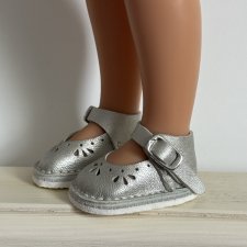Много обуви на Paola Reina, Минуш от Рящиковой Марии