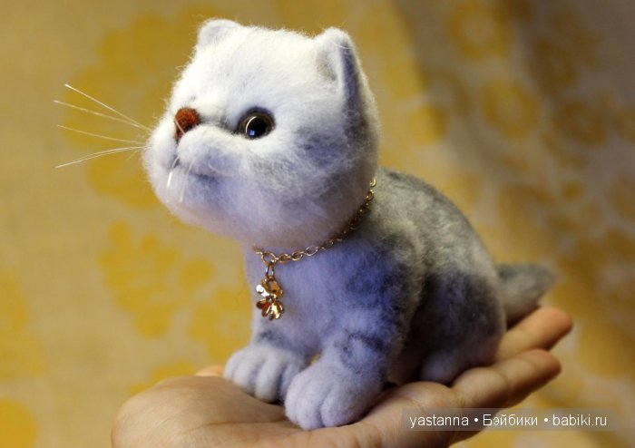Котята Анны Ястрежембовской. Игрушки валянием из шерсти