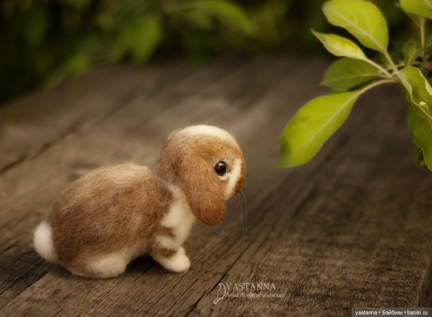 Апрельские зайцы — Валяные игрушки из шерсти: сухое валяние