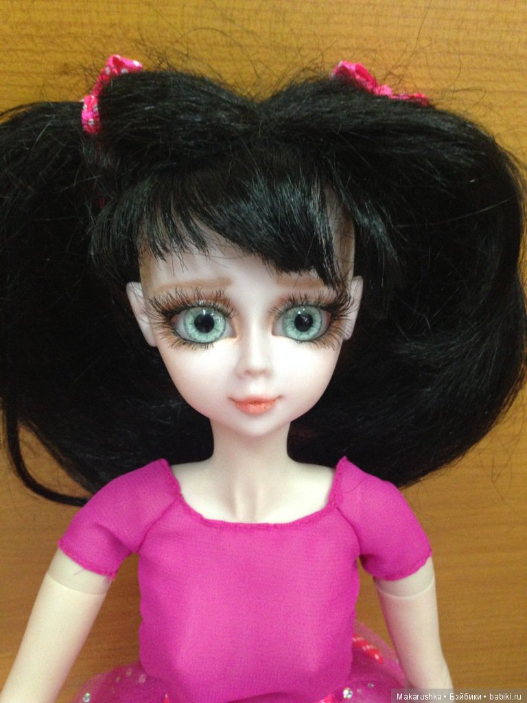 Вариант ремонта тела у Звезды подиума со сломанными бедренными петлями (много фото)