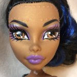 Monster High с сиреневыми губами