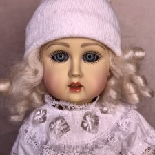 Ruby Red Bleuette doll BJD