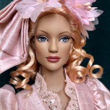 Tonner doll Ambassador in Pink Glinda