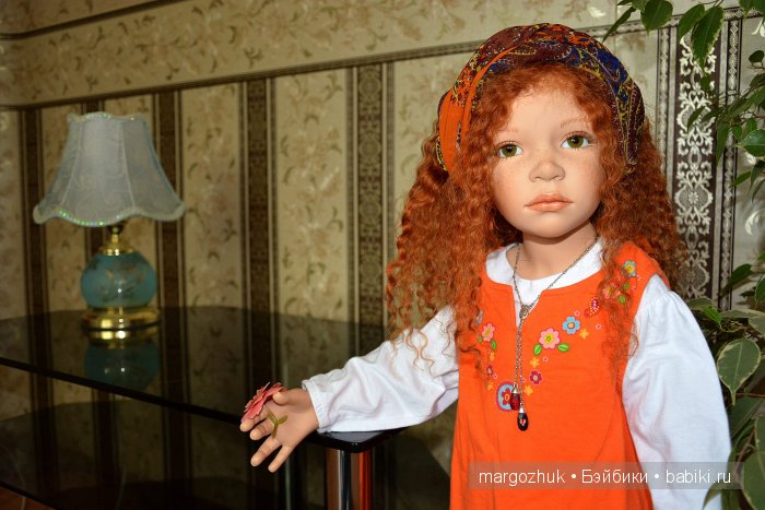 Красотка Арина меняет наряды. Кукла Zawieruszynski