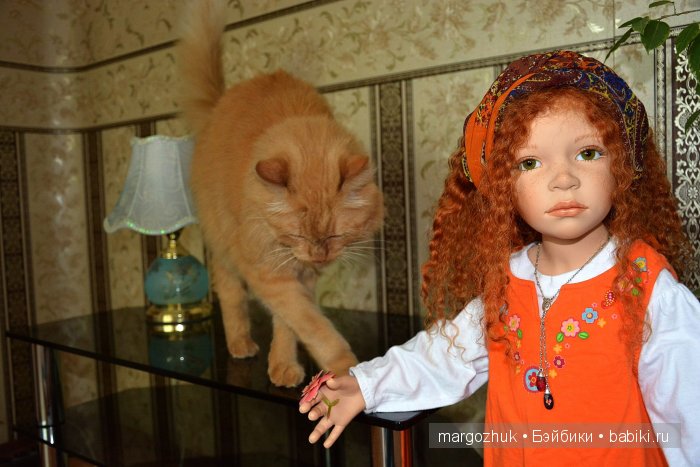 Красотка Арина меняет наряды. Кукла Zawieruszynski