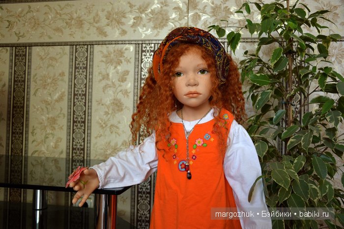 Красотка Арина меняет наряды. Кукла Zawieruszynski