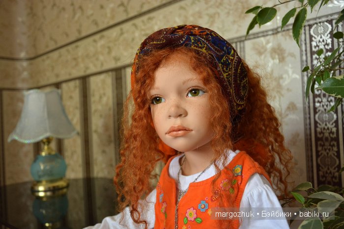 Красотка Арина меняет наряды. Кукла Zawieruszynski