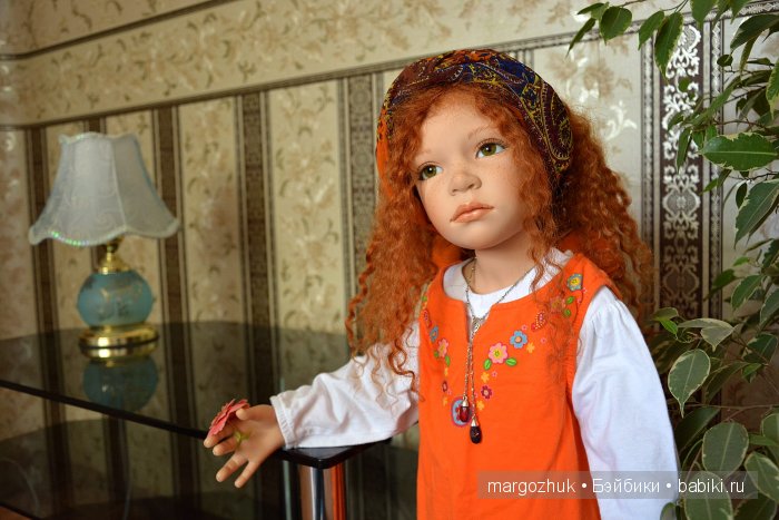 Красотка Арина меняет наряды. Кукла Zawieruszynski