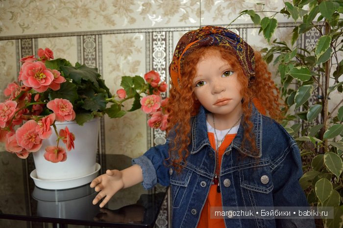 Красотка Арина меняет наряды. Кукла Zawieruszynski (фото 2)