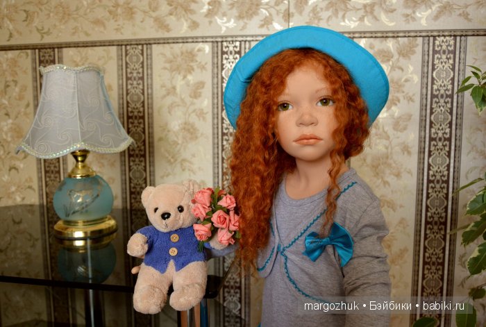 Поселились у меня две подружки