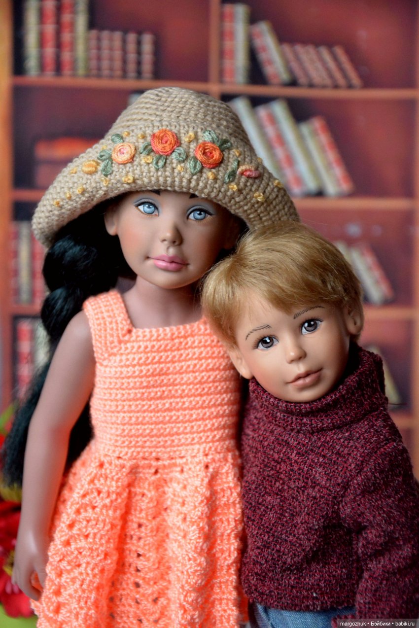 Ягоды, корова и доярка Люся