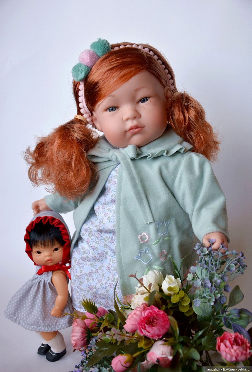 Тая и её друзья — Куклы Nines d'Onil (Нинес): Миа (Mia) (фото 5)