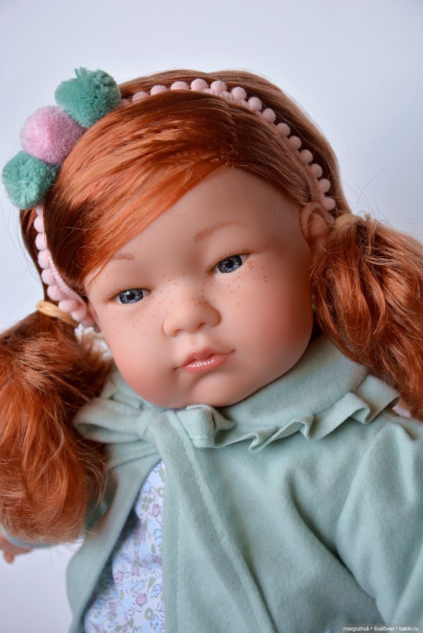 Тая и её друзья — Куклы Nines d'Onil (Нинес): Миа (Mia) (фото 2)