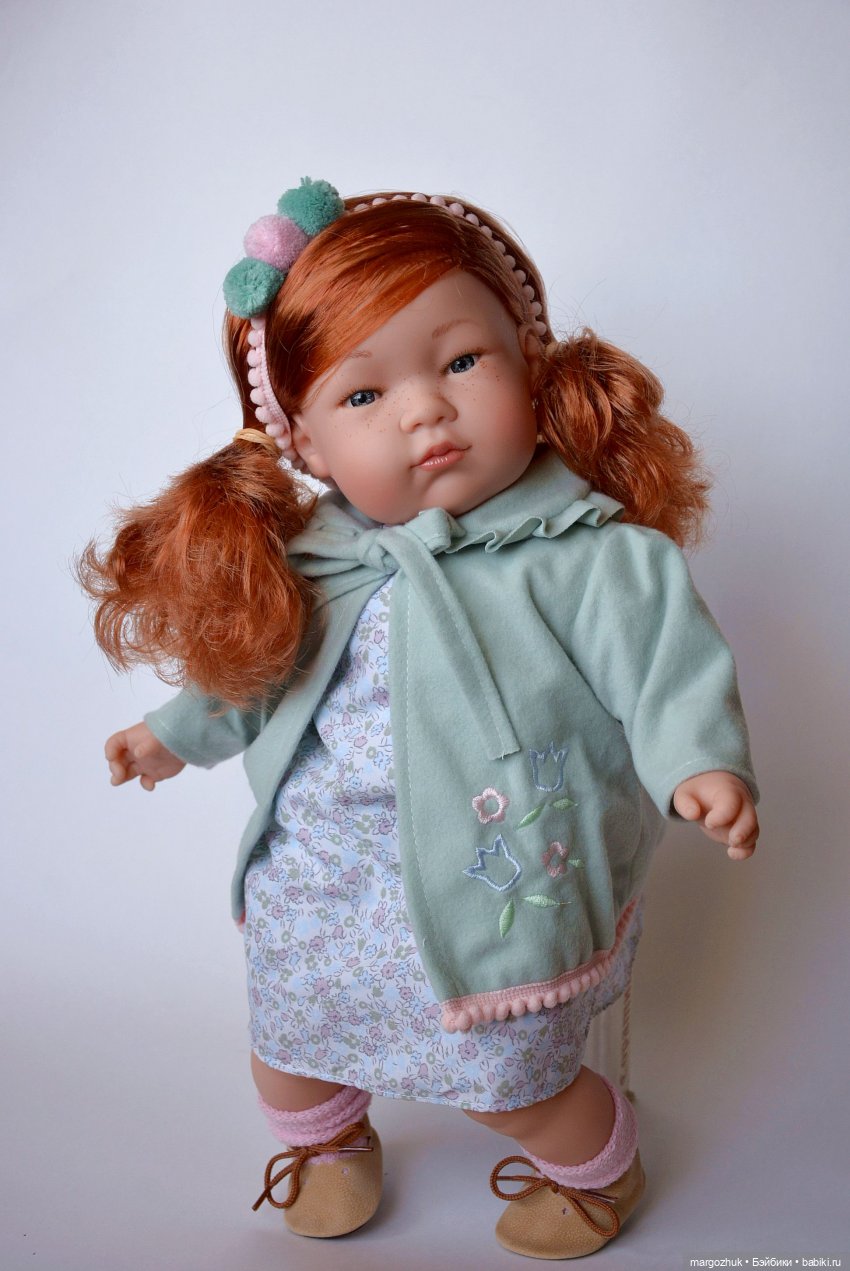 Тая и её друзья — Куклы Nines d'Onil (Нинес): Миа (Mia) (фото 4)