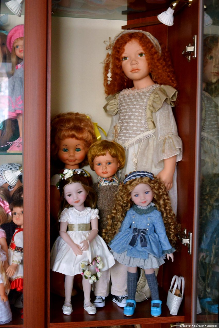 Она настоящая принцесса — Куклы Ruby Red (Руби Ред) Fashion Friends: Siblies (фото 8)