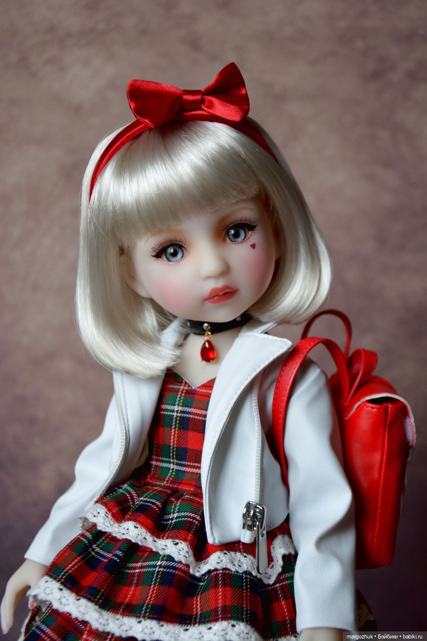 Сандра, которой всё идёт — Куклы Ruby Red (Руби Ред) Fashion Friends: Siblies (фото 10)