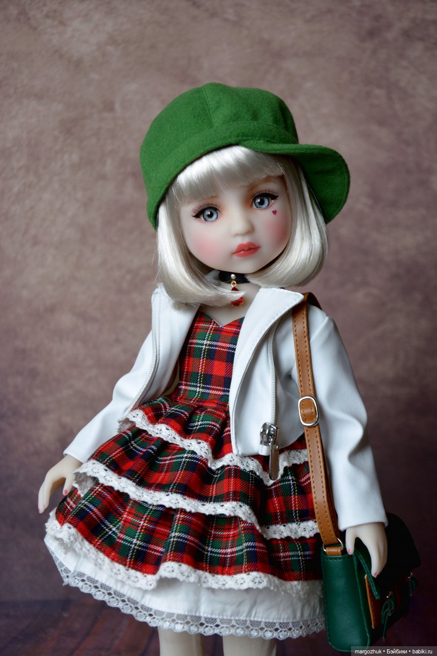 Сандра, которой всё идёт — Куклы Ruby Red (Руби Ред) Fashion Friends: Siblies (фото 7)