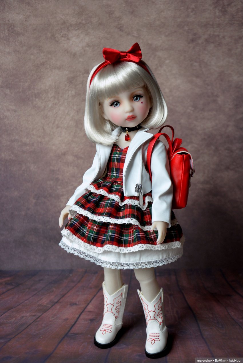 Сандра, которой всё идёт — Куклы Ruby Red (Руби Ред) Fashion Friends: Siblies (фото 9)