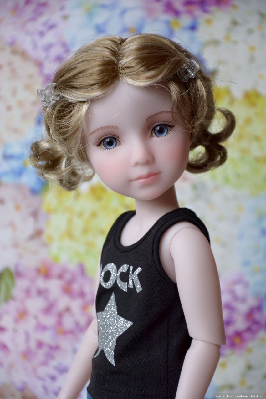 Нежная бунтарка Ruby Red — Куклы Ruby Red (Руби Ред) Fashion Friends: Siblies