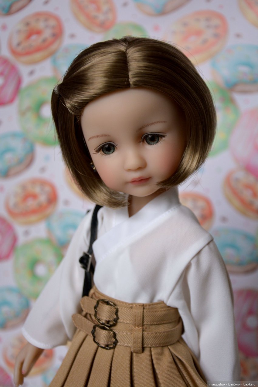 Вероника - девочка с голубыми волосами (фото 10)