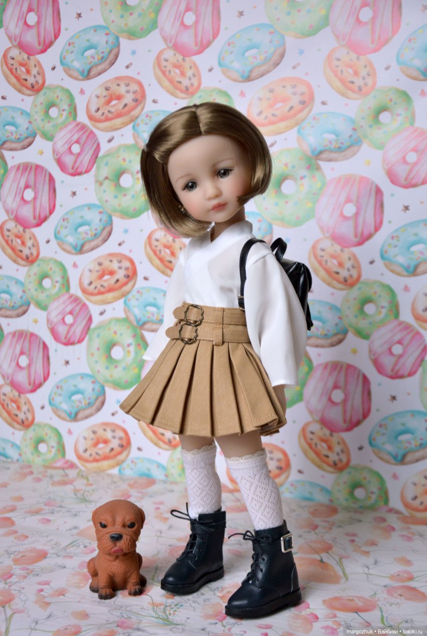 Вероника - девочка с голубыми волосами (фото 9)