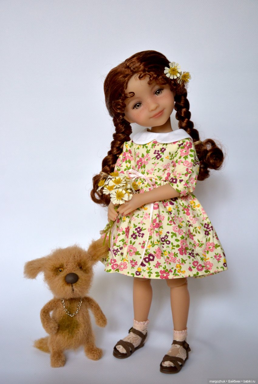 Полина - очарование и скромность