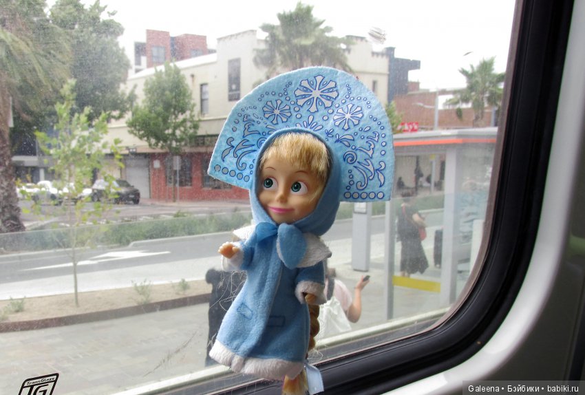 Сити-Луп и ёлки — Куклы Маша и Медведь (Simba): Маша в кармашке (фото 5)