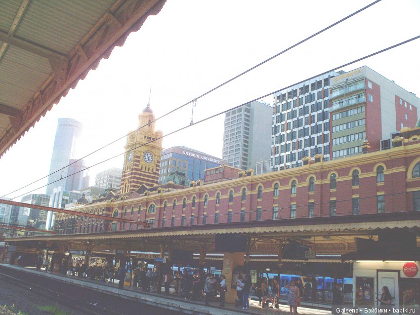 Сити-Луп и ёлки — Куклы Маша и Медведь (Simba): Маша в кармашке (фото 6)