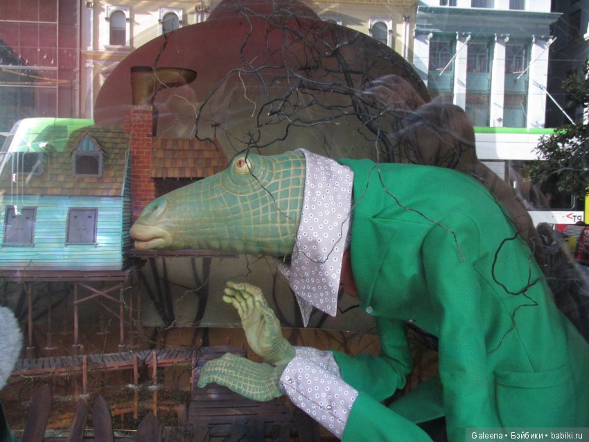 Австралия в январе: Рождественские витрины у «Майера»