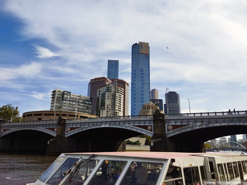 Однажды... надцать лет спустя. Часть 2: С Сашенькой в Сити