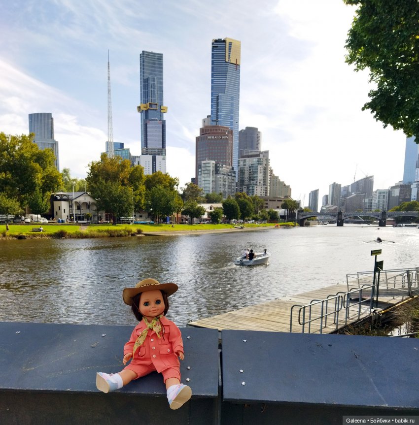 Однажды... надцать лет спустя. Часть 2: С Сашенькой в Сити