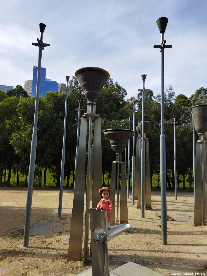 Однажды... надцать лет спустя. Часть 2: С Сашенькой в Сити