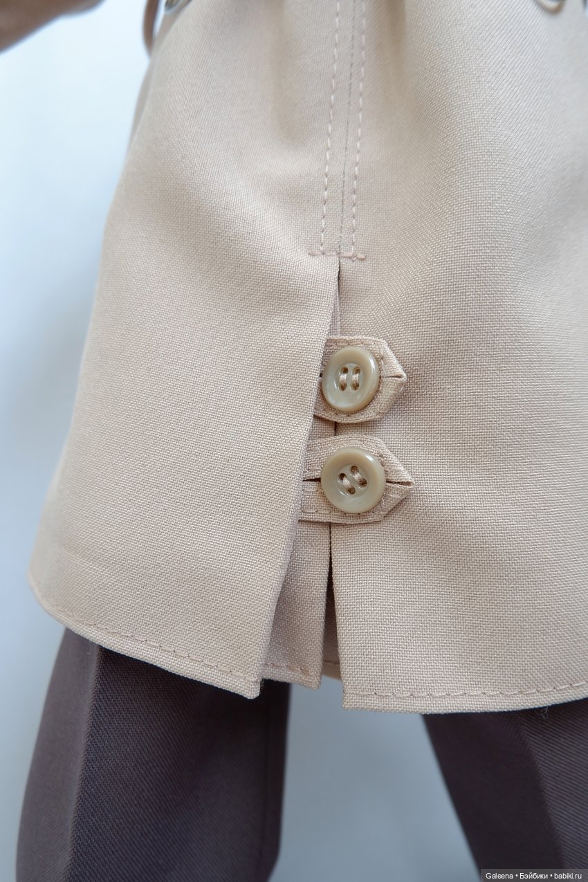 "Стойкий к дождю и туману, колючке и рыболовному крючку... ", или долгая дорога к тренчу