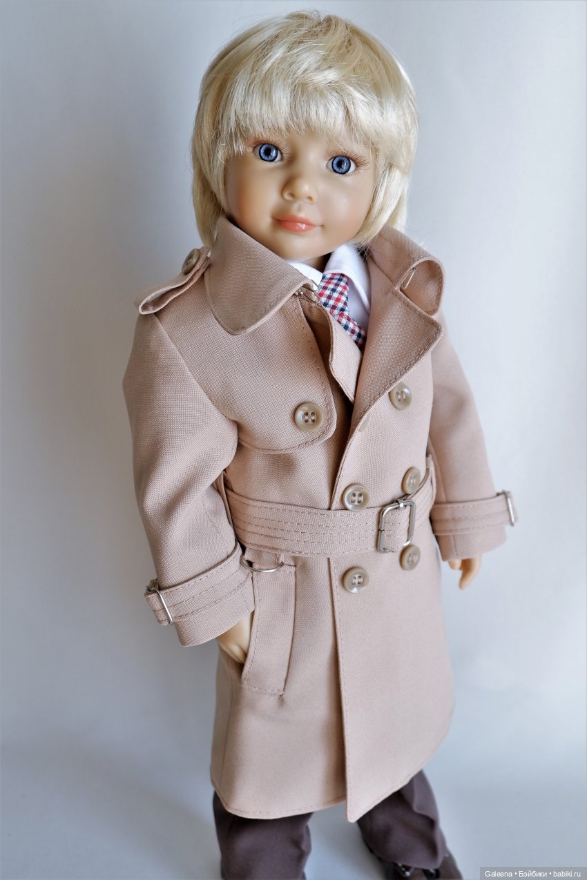 "Стойкий к дождю и туману, колючке и рыболовному крючку... ", или долгая дорога к тренчу