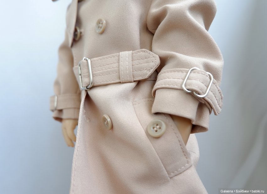 "Стойкий к дождю и туману, колючке и рыболовному крючку... ", или долгая дорога к тренчу