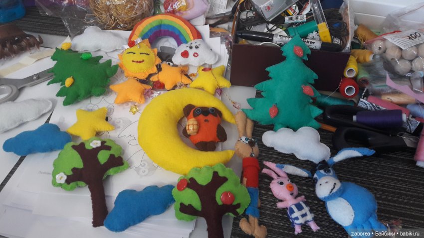 Игрушки из фетра для детского мобиля