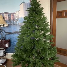 Ёлка-праздника основа! Наряжаем ёлку снова