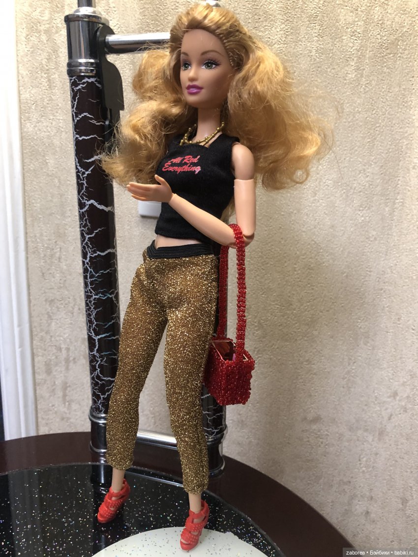Сумочка из бисера для барби (фото 6)