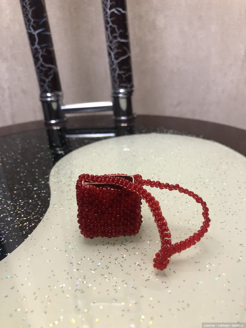 Сумочка из бисера для барби (фото 3)