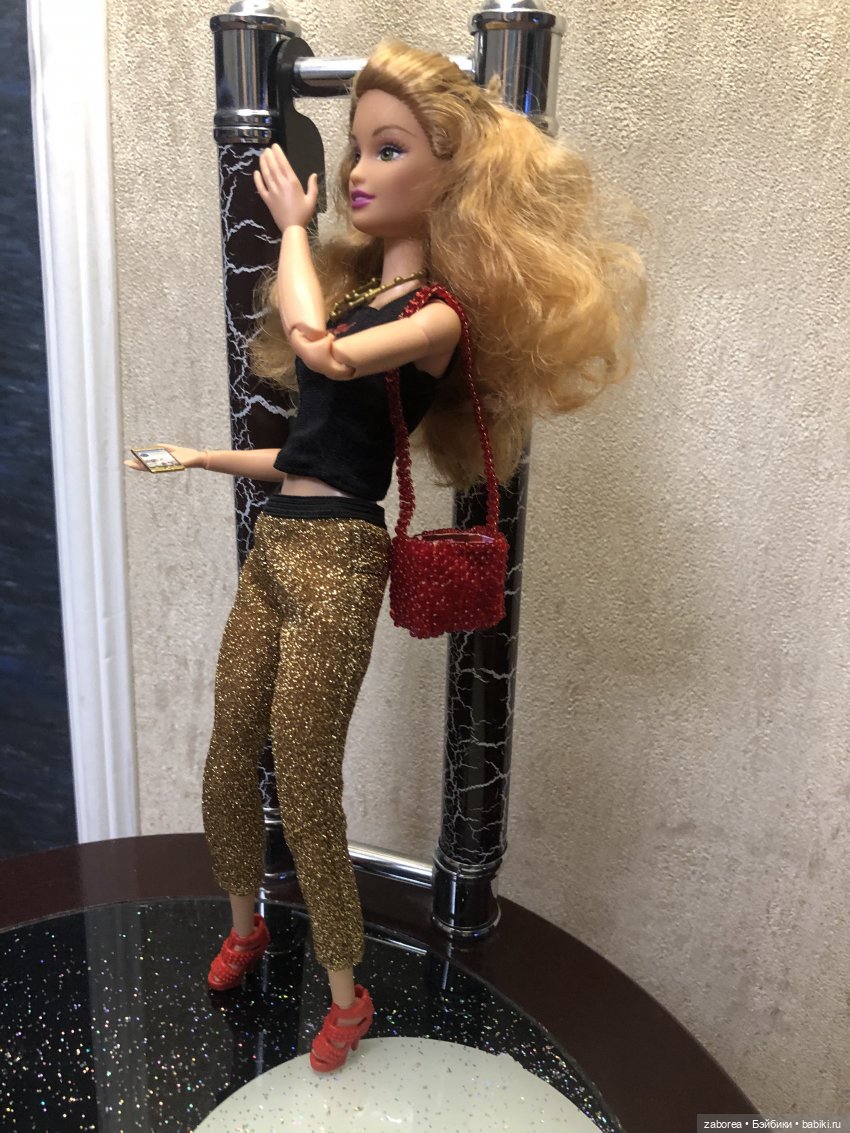 Сумочка из бисера для барби (фото 8)