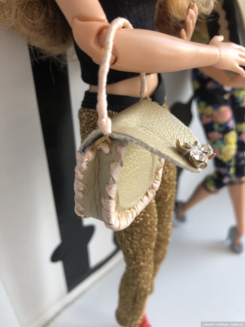 Сумочки для Барби — Авторские украшения и аксессуары для кукол: фото