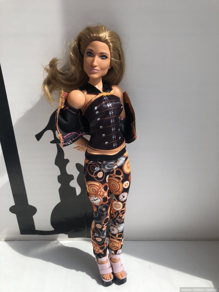 Рестлер Кармеллита. Из головы - в люди (фото 10)