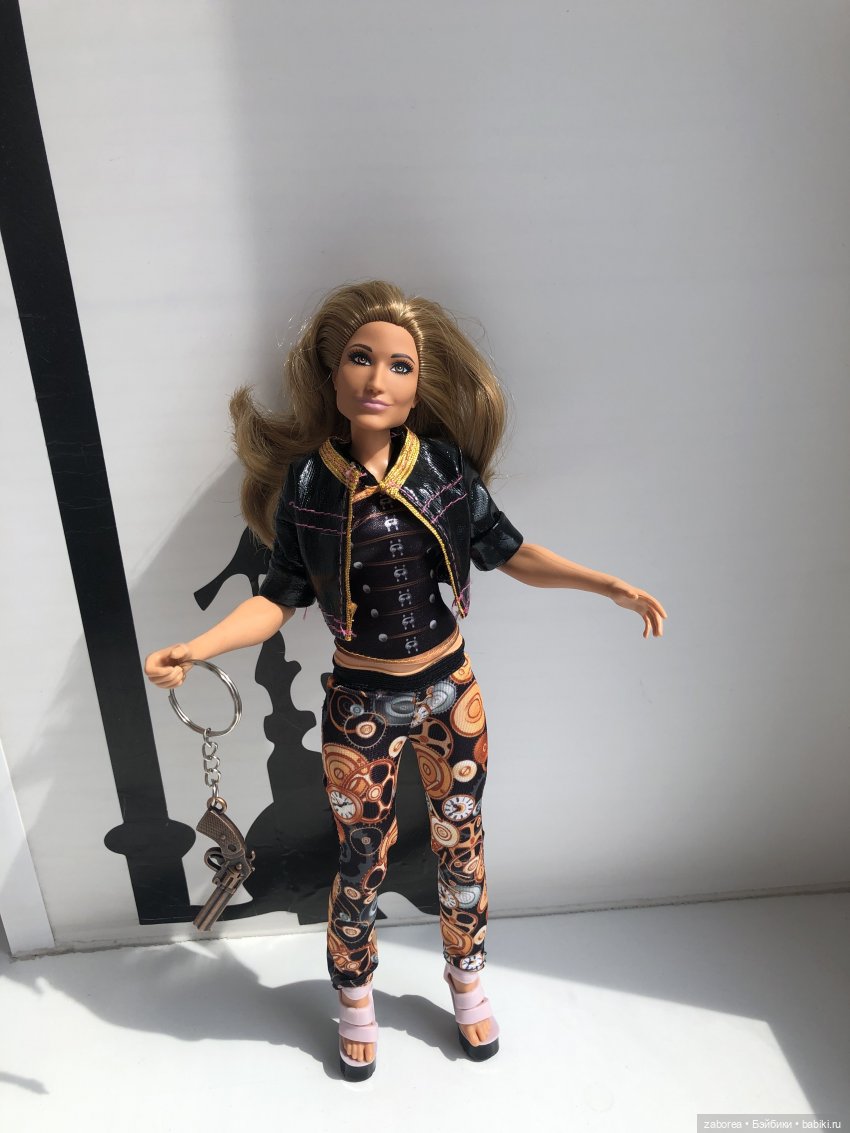 Рестлер Кармеллита. Из головы - в люди (фото 5)