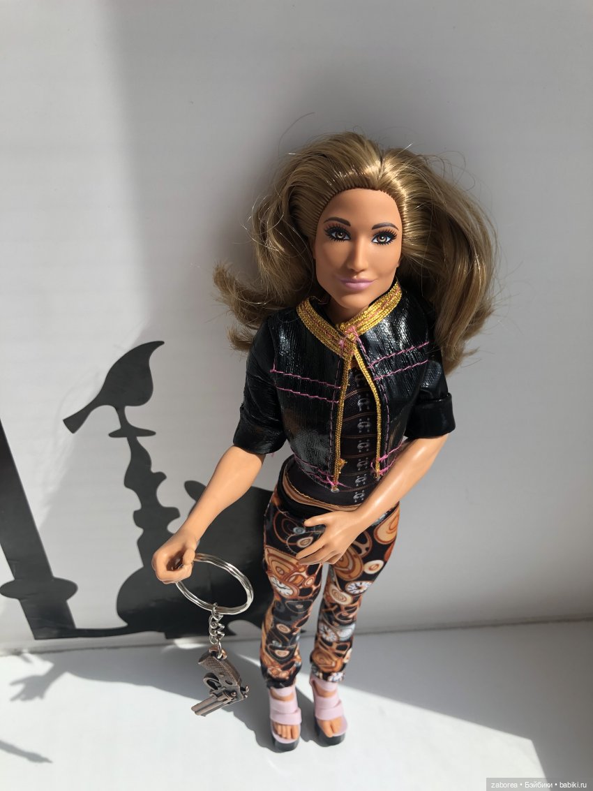 Рестлер Кармеллита. Из головы - в люди (фото 7)