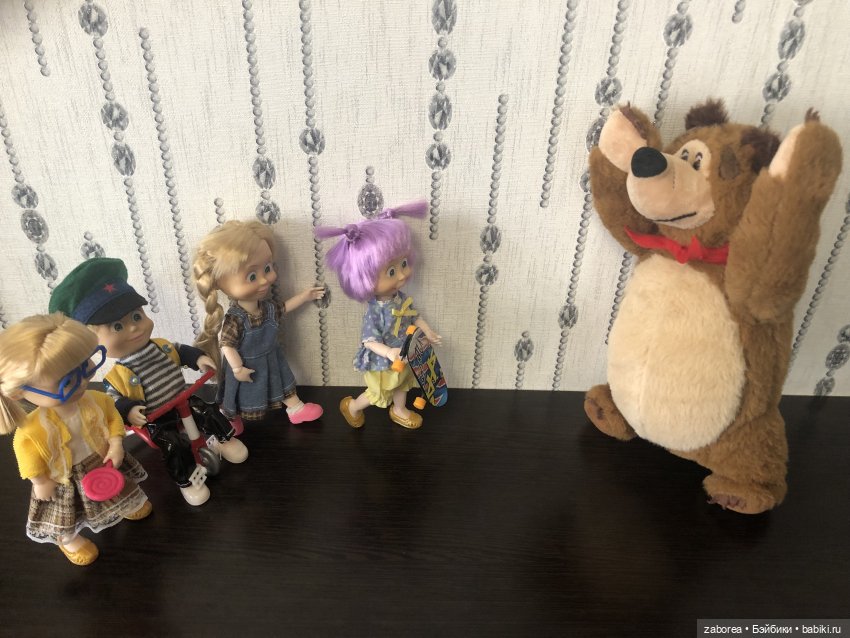 Историческая встреча. Маши и медведь