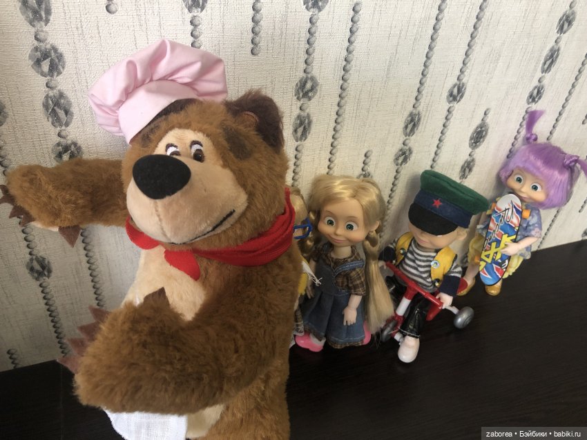 Историческая встреча. Маши и медведь