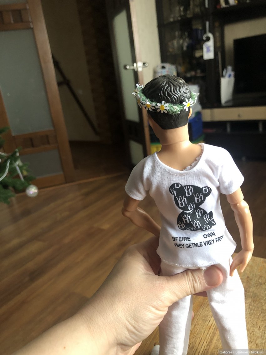 Пост про то, как я делала костюмы и антураж для проекта «Старые песни о главном»