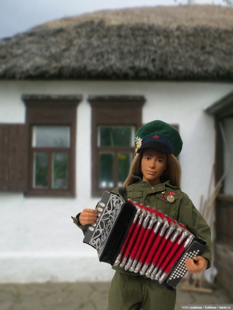 Пост про то, как я делала костюмы и антураж для проекта «Старые песни о главном»