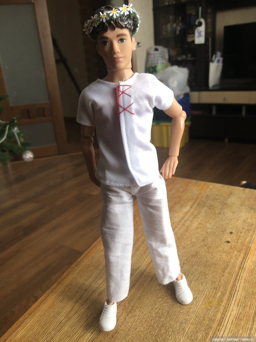 Пост про то, как я делала костюмы и антураж для проекта «Старые песни о главном»