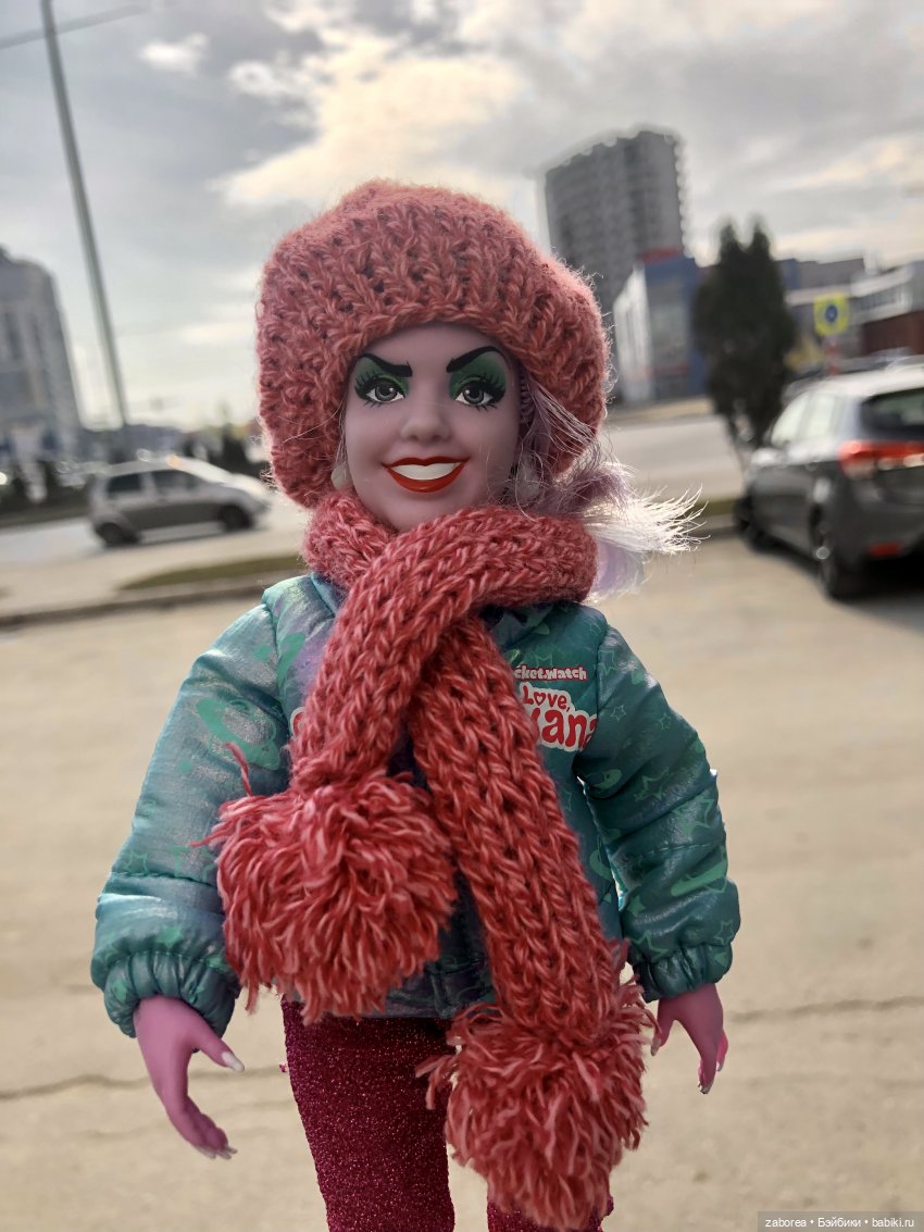 Маргарита Павловна изучает окрестности